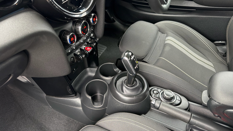 MINI Cooper 2.0 S Classic 3dr Auto Petrol Hatchback